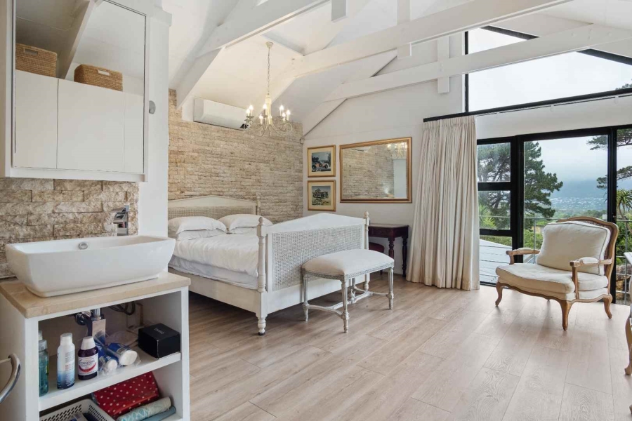 6 Bedroom Property for Sale in Kenrock Country Estate Western Cape